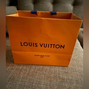 Small Louis Vuitton shopping bag